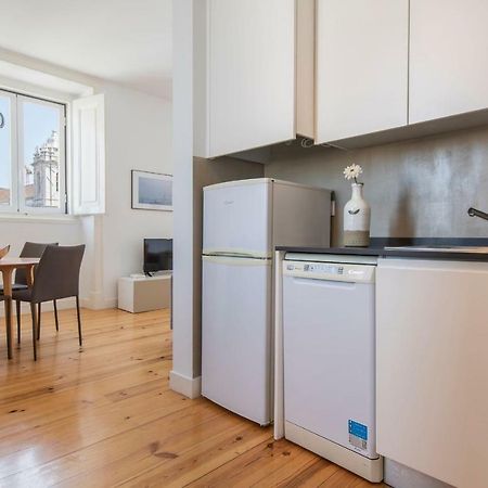 Lovelystay - Sunny Santa Catarina I Lisbon Luaran gambar