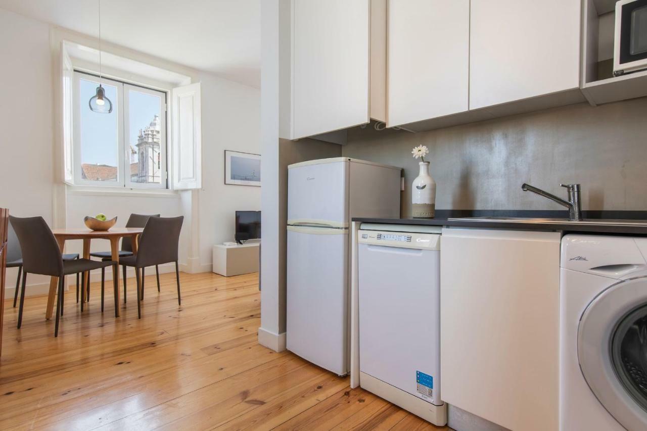 Lovelystay - Sunny Santa Catarina I Lisbon Luaran gambar