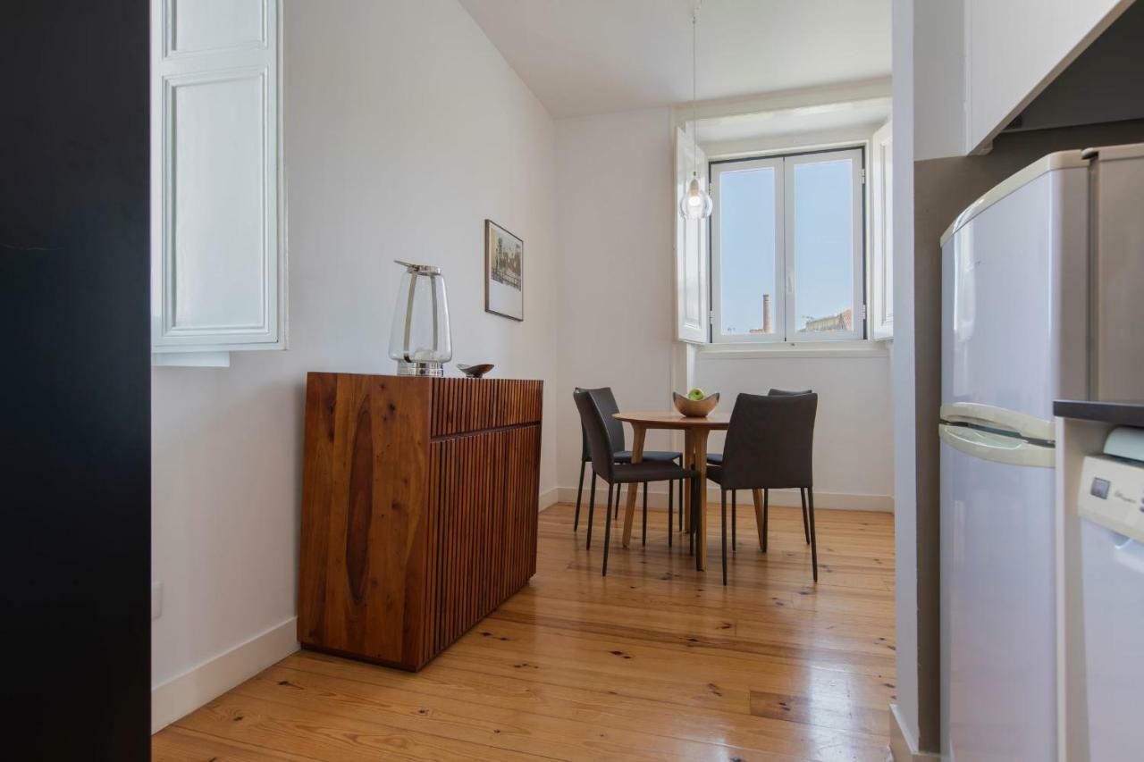 Lovelystay - Sunny Santa Catarina I Lisbon Luaran gambar