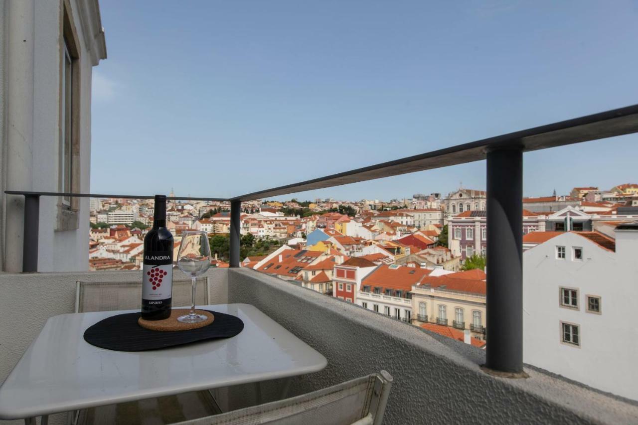 Lovelystay - Sunny Santa Catarina I Lisbon Luaran gambar