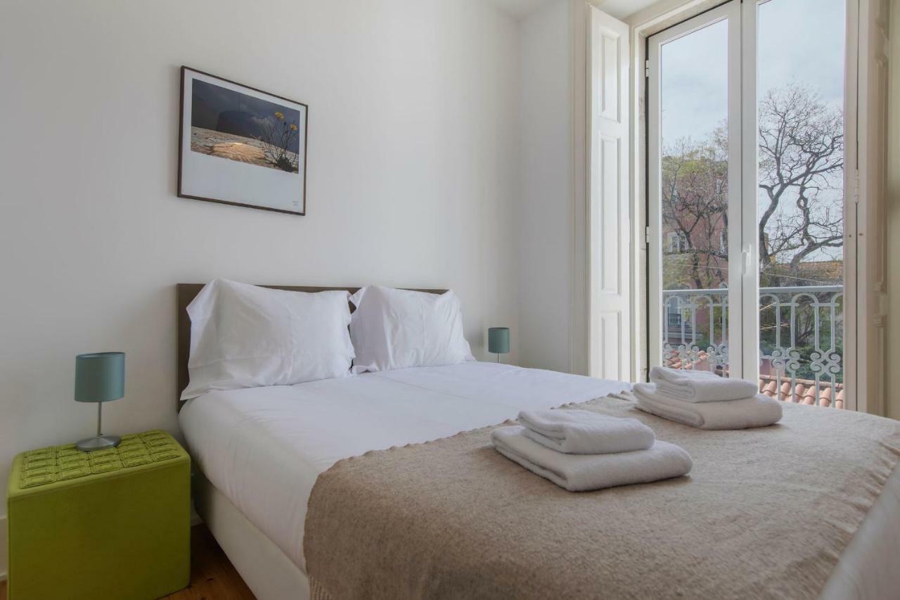 Lovelystay - Sunny Santa Catarina I Lisbon Luaran gambar