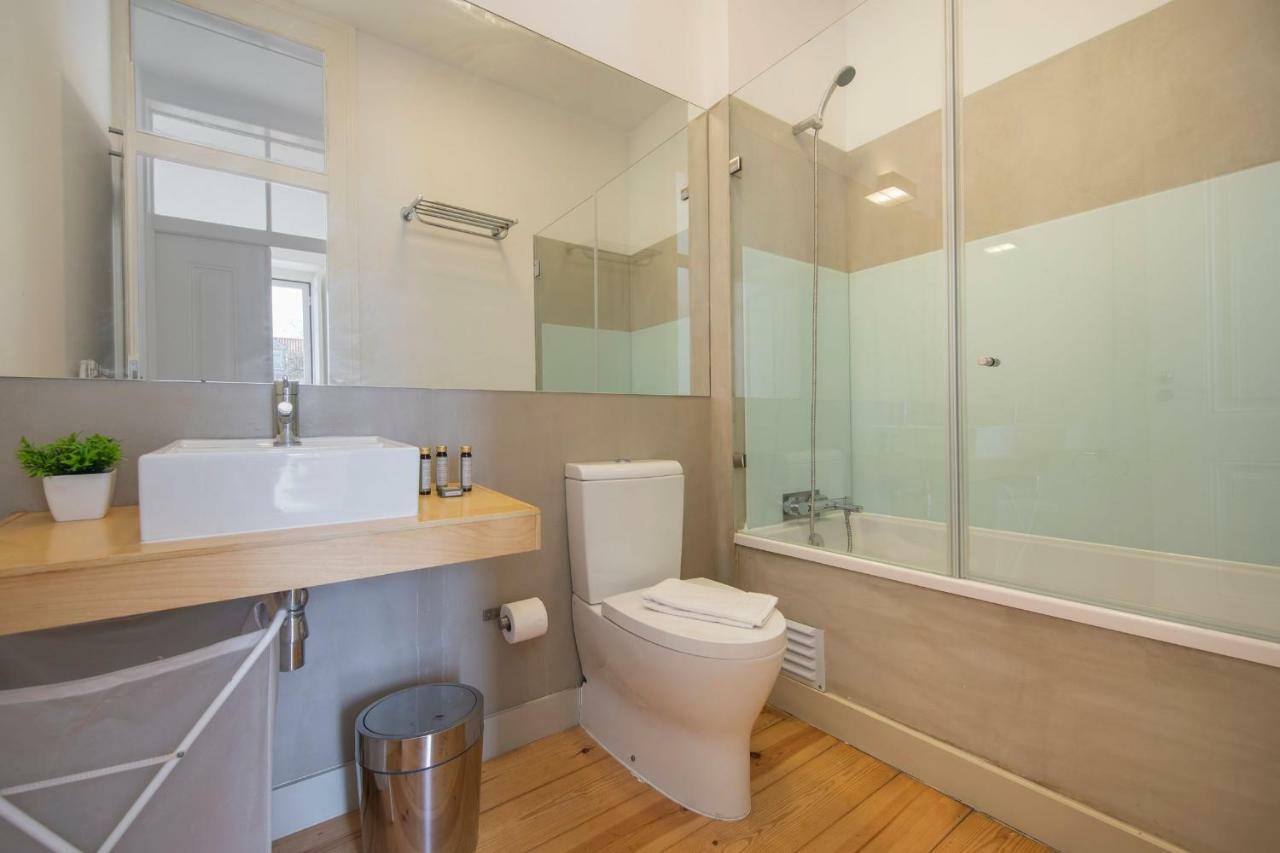 Lovelystay - Sunny Santa Catarina I Lisbon Luaran gambar