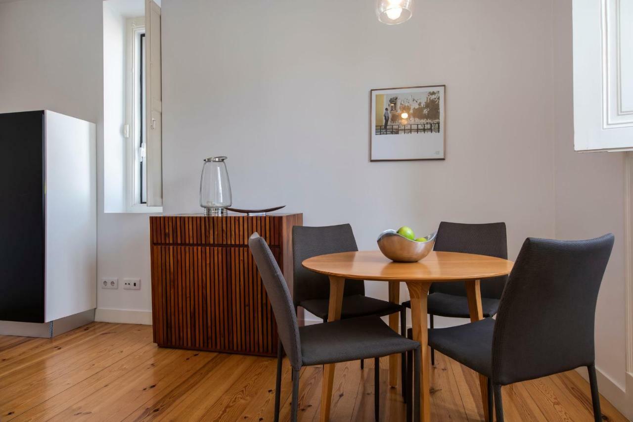 Lovelystay - Sunny Santa Catarina I Lisbon Luaran gambar