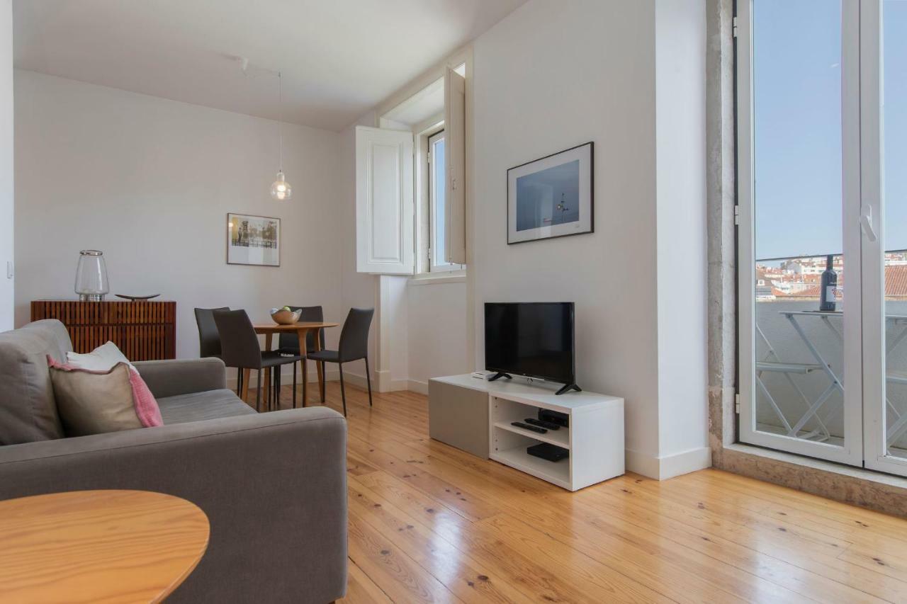 Lovelystay - Sunny Santa Catarina I Lisbon Luaran gambar